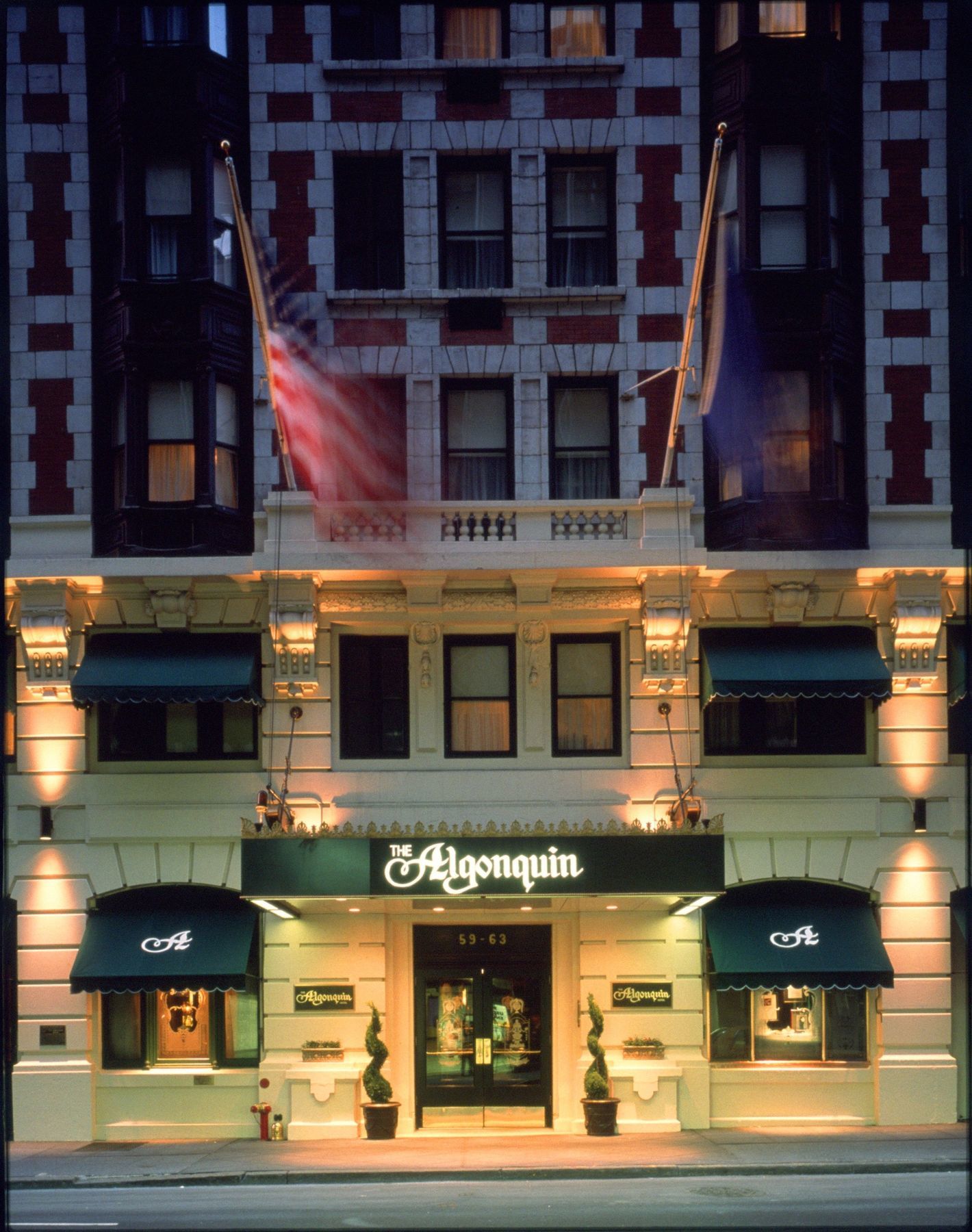 The Algonquin Hotel Times Square, Autograph Collection New York Exterior photo